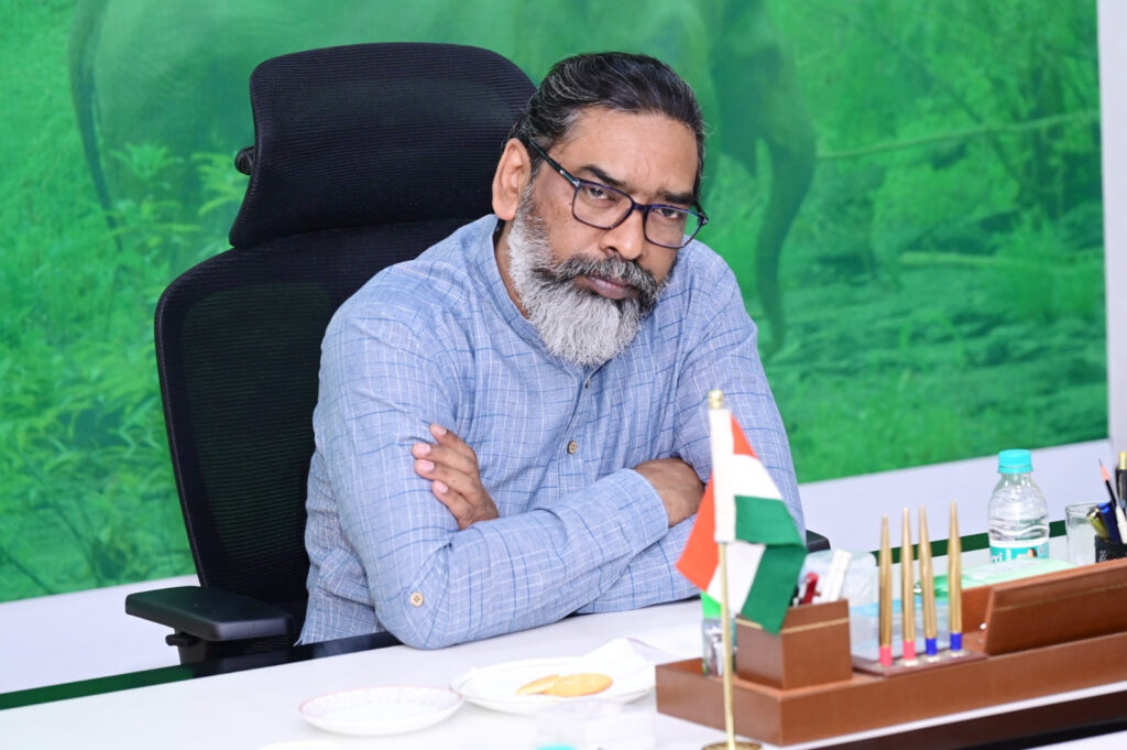 मुख्यमंत्री हेमन्त सोरेन ने सुरक्षा प्रबंधों को लेकर अधिकारियों के साथ की बैठक