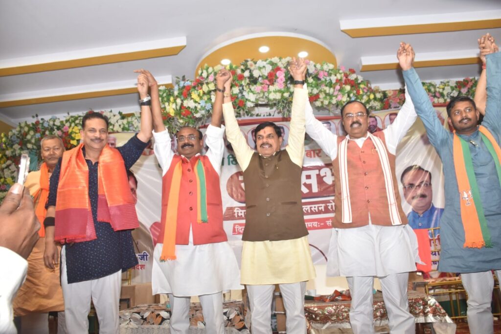 दीघा में एनडीए की जनसभा, बारिश के बावजूद उमड़ी भीड़