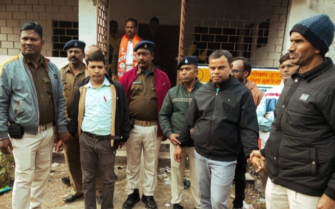 एसीबी ने रिश्वत लेते अंचल सीआई सहित दो काे किया गिरफ्तार