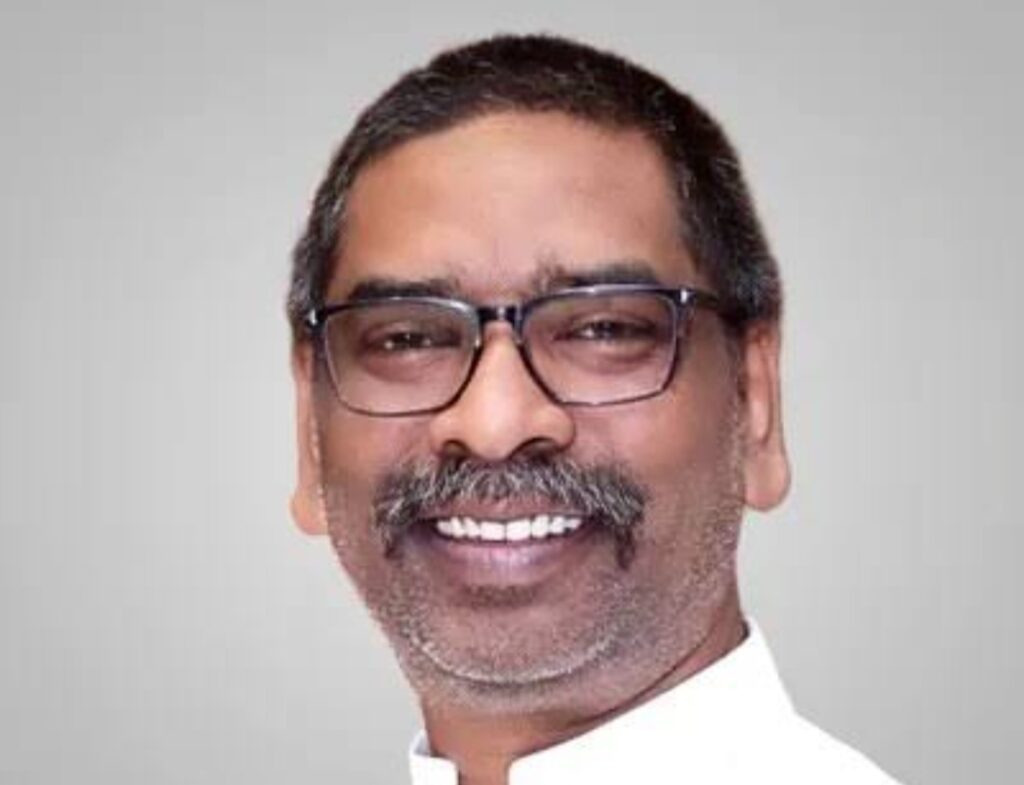 मुख्यमंत्री के औचक निरीक्षण से प्रशासन में हलचल, कांटाटोली चौक पर ट्रैफिक व्यवस्था पर जताई नाराजगी