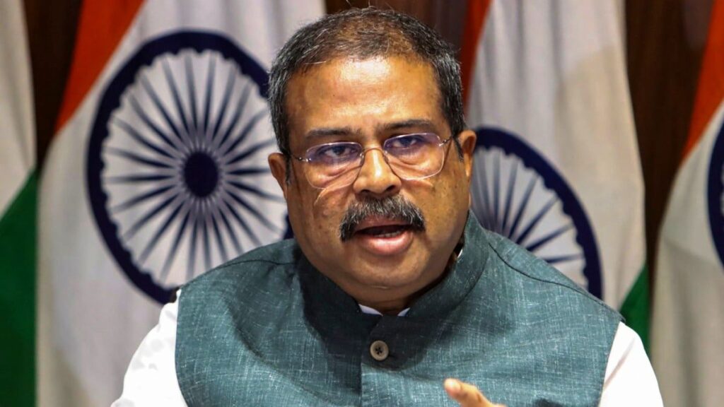 शिक्षा मंत्री धर्मेंद्र प्रधान ने दिया इस्तीफा, कहा- देश के युवाओं को कुचक्र में नहीं फंसने देंगे
