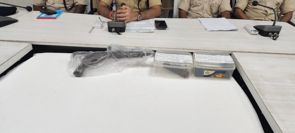 अपराधियों के अवैध हथियार की जानकारी देने पर पुलिस देगी इनाम, नाम पता रहेगा गोपनीय
