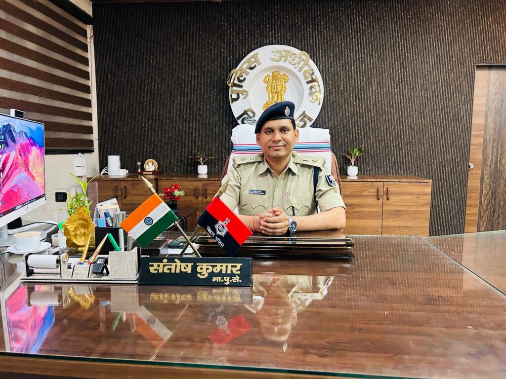 पुलिस की बड़ी कार्रवाई में 300 गिरफ्तार, 80.9 किलो गांजा व 637 ग्राम स्मैक बरामद