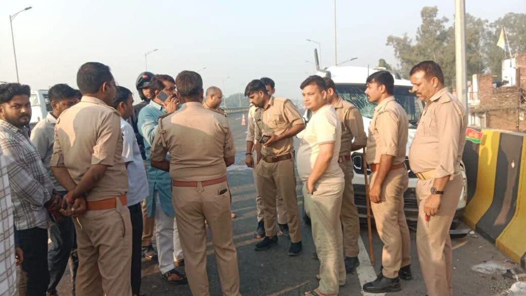 मुख्यमंत्री याेगी ने वाराणसी सड़क हादसे का लिया संज्ञान,मृतकों के परिजनों के प्रति जताई संवेदना
