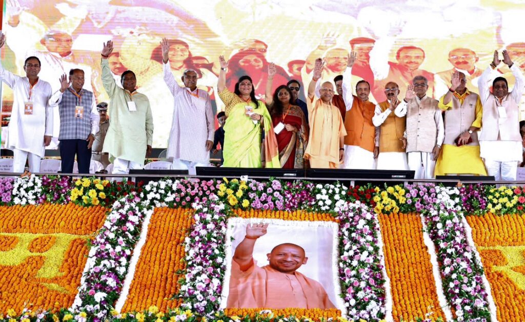 बरेली में बाेले मुख्यमंत्री याेगी – बदल चुका है उत्तर प्रदेश, अब बिना किसी भय के अपने त्योहार मनाते हैं लाेग